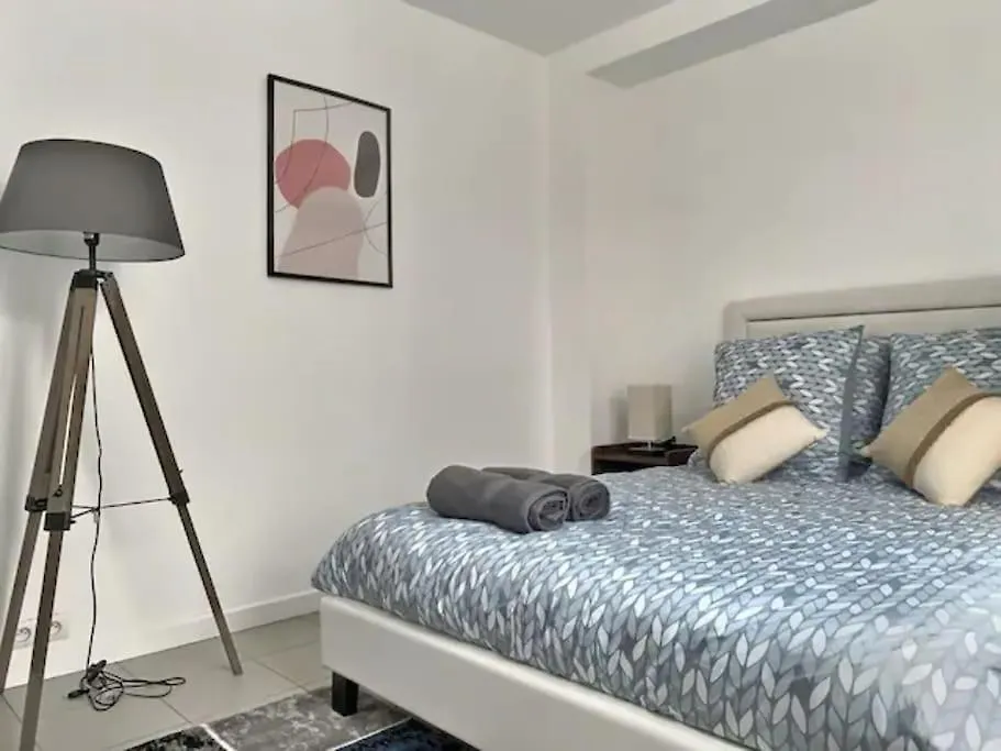 Chatenay 1 Apartment 0*, Chatenay-Malabry France